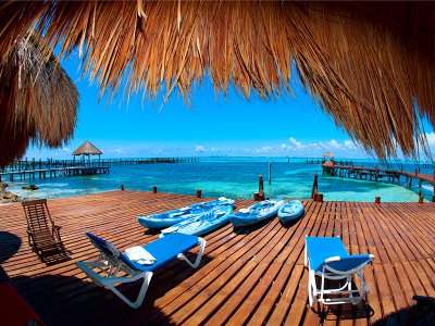 Isla Mujeres decking loungers