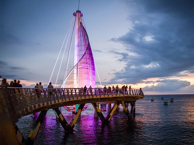 Los Muertos Pier