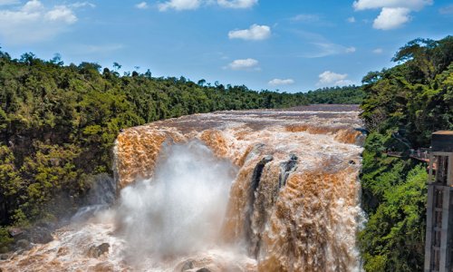 Monday Falls, Paraguay